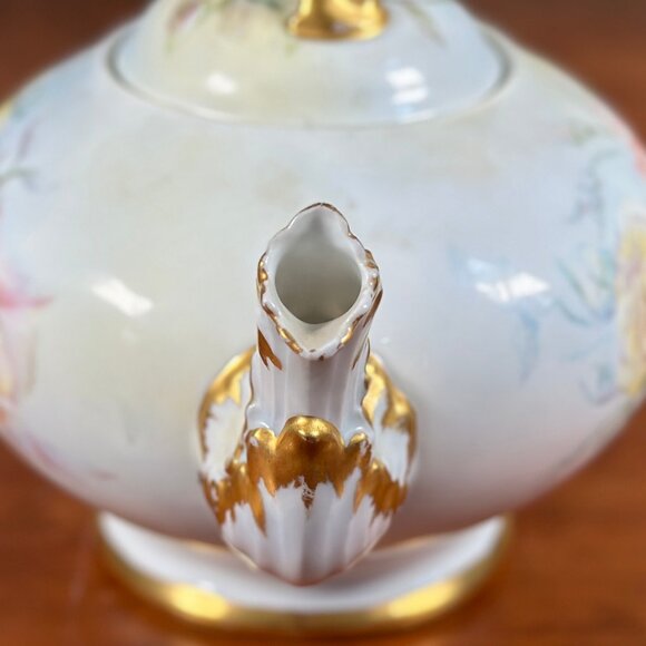 Antique T & V Limoges Teapot - 1896 - Picture 6 of 11